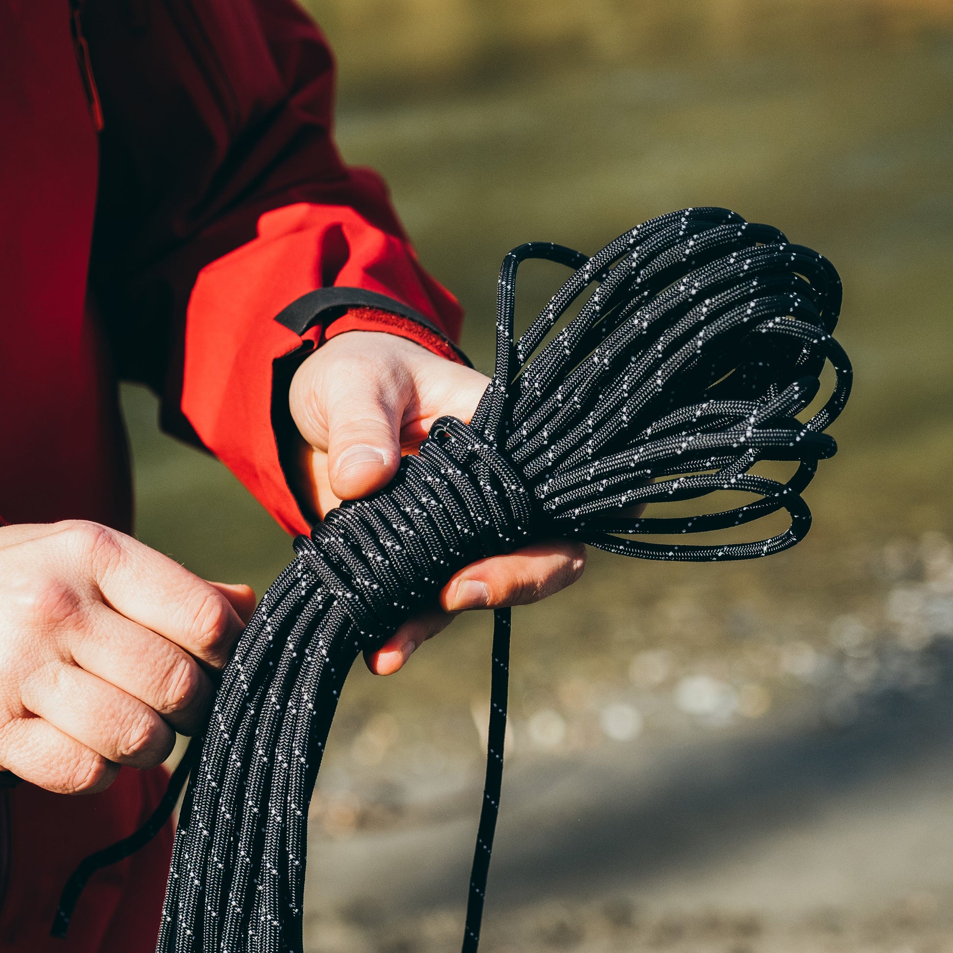 Paracord in Black Reflective Color